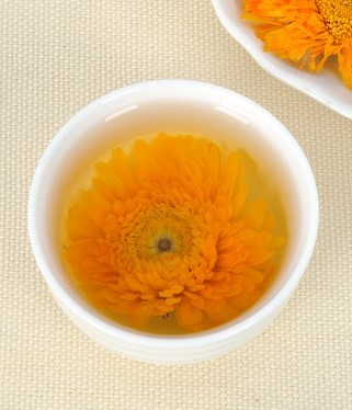 CALENDULA INFUSION HEALTH BENEFITS